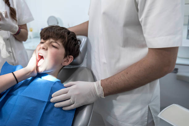 Best Broken or Chipped Tooth Repair in West Ack, NY